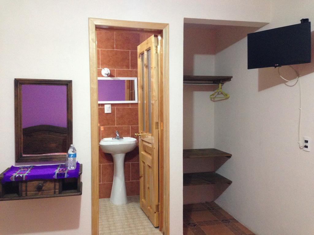 Hotel Posada Las Rosas San Cristóbal de Las Casas Værelse billede